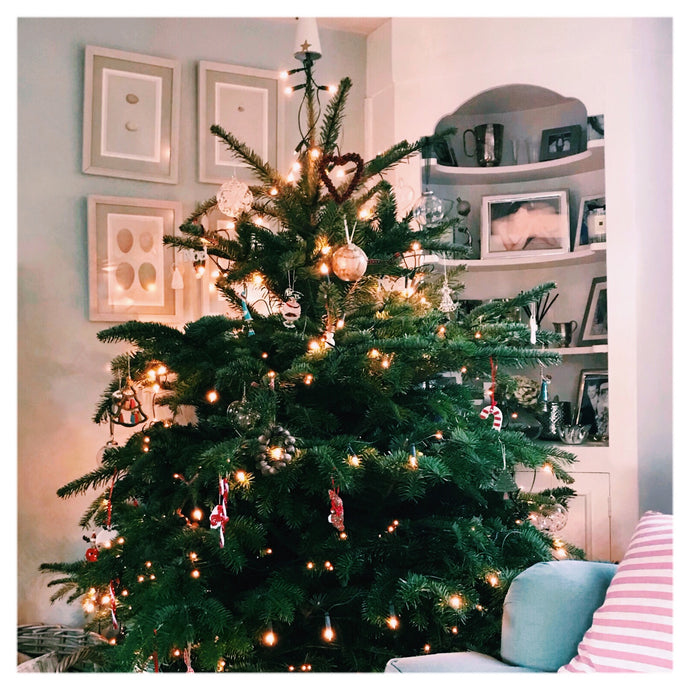 How Do Your Decorate Your Christmas Tree?