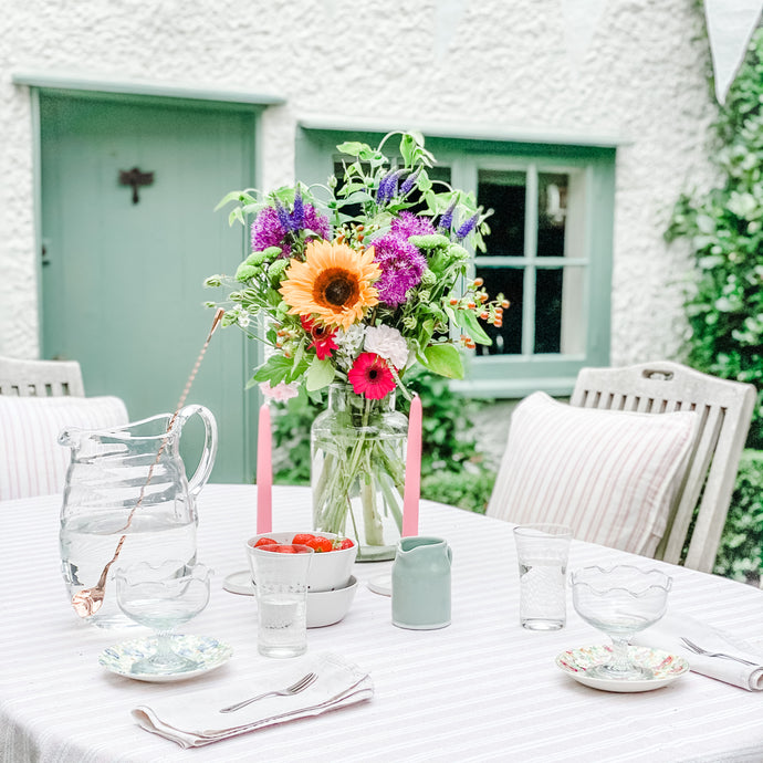 Dressing A Garden Table in Summer