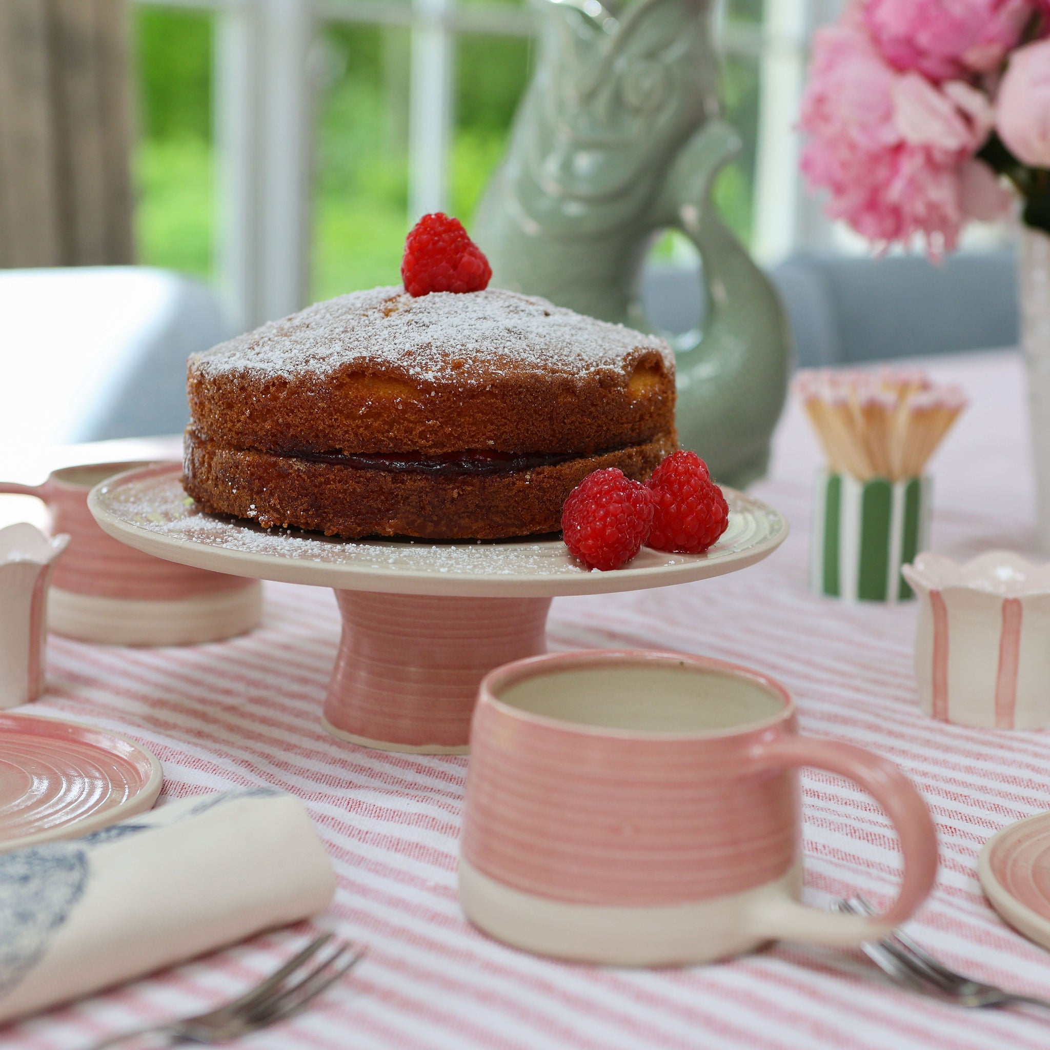 Handmade cake stand shop
