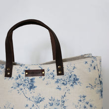 Load image into Gallery viewer, The Handmade Tote Bag from Olive &amp; Daisy in Aegean Country Rose Linen with leather chocolate strap