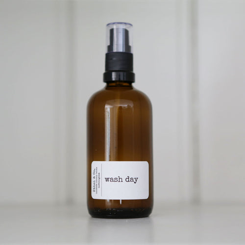 Hand-blended in their workshop in Nottingham, this Wash Day room spray is a deliciously fresh scent - imagine freshly washed laundry swaying in the summer breeze.